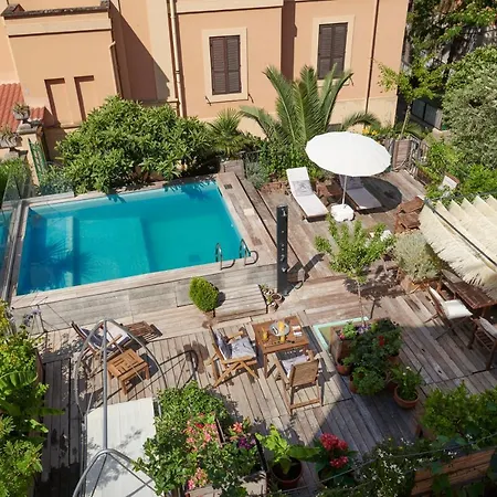 호텔 Palm Gallery Garden House 3*