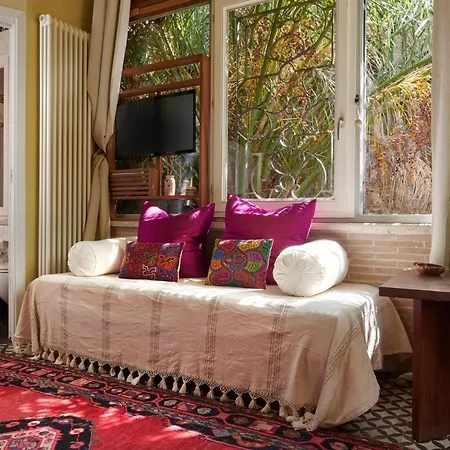 מלון Palm Gallery Garden House 3*