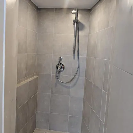 Palm Gallery Garden House מלון 3*