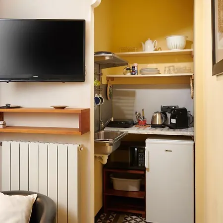 Palm Gallery Garden House מלון 3*