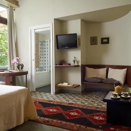 Palm Gallery Garden House מלון 3*