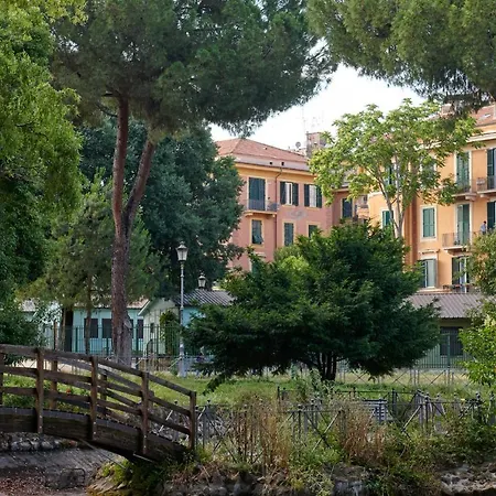 מלון Palm Gallery Garden House
