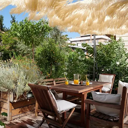 Palm Gallery Garden House מלון