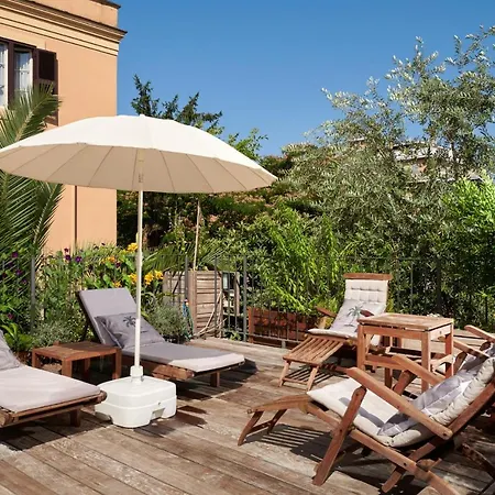 Palm Gallery Garden House רומא
